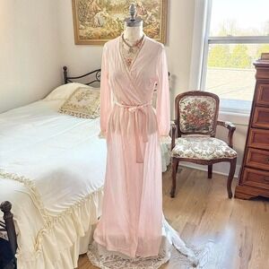 70s Avon Softness blush pink long lace trim robe size small
